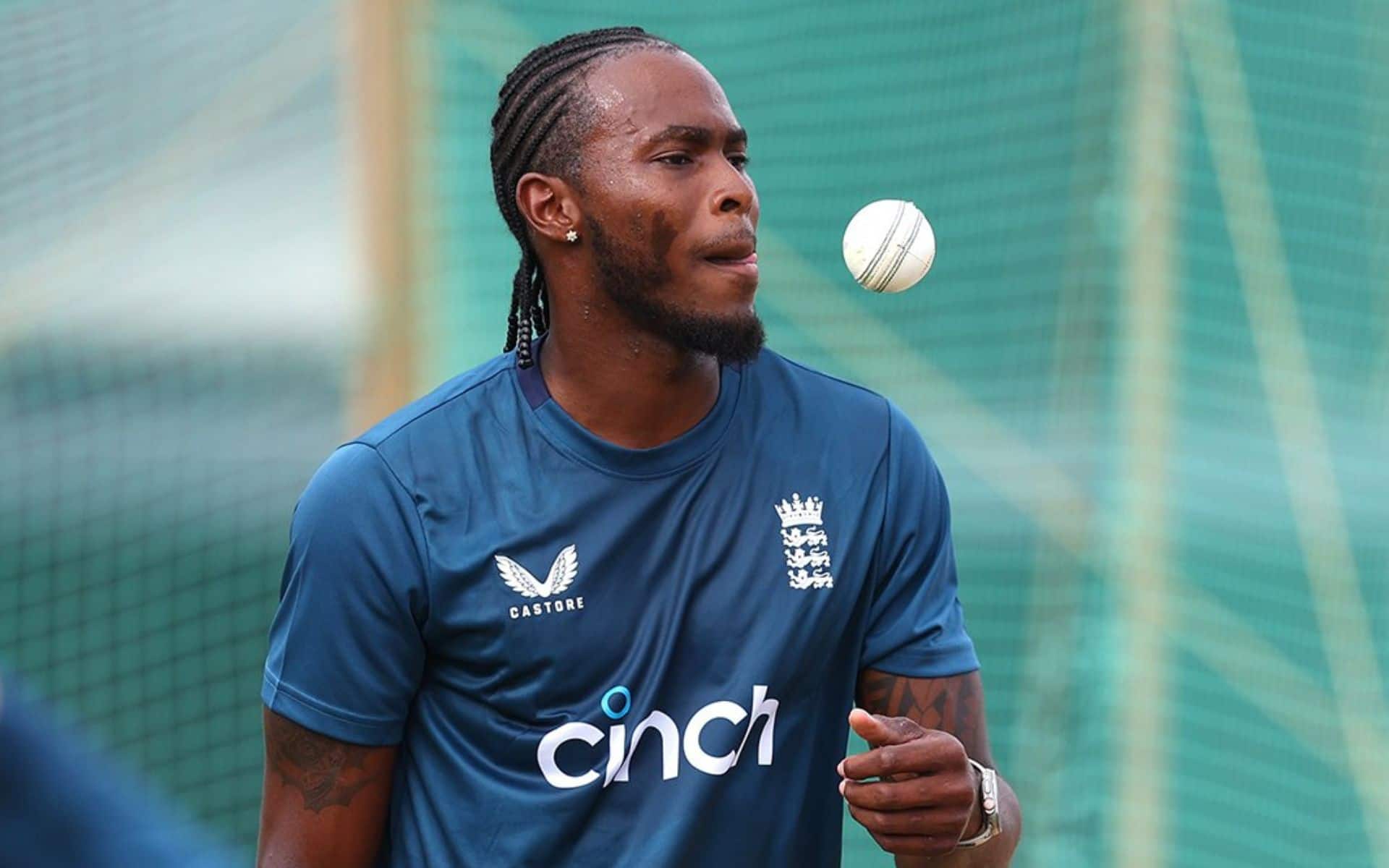 Jofra Archer practicing in English camp [x.com]