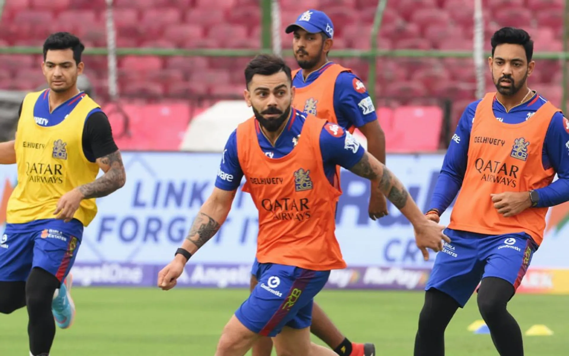 RCB squad playing football to warm up ahead of IPL 2024 season RR clash (X.com)