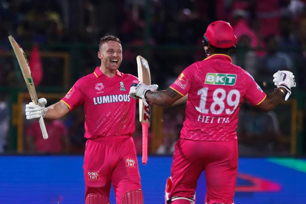 Jos Buttler and Shimron Hetmyer celebrating Rajasthan Royals' win over RCB in IPL 2024 (AP)