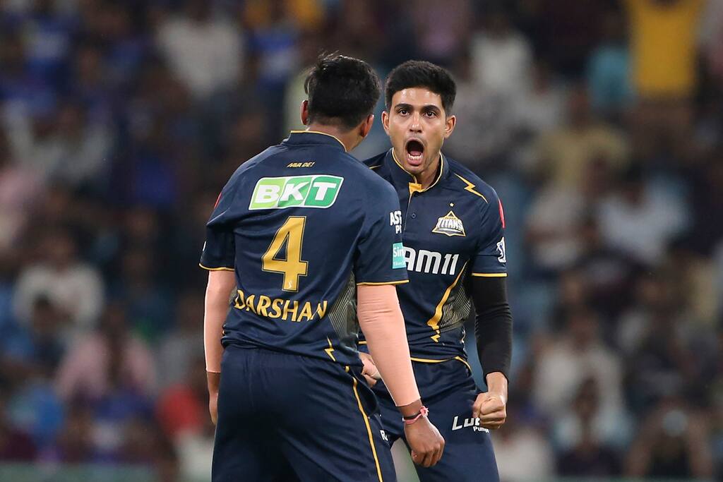 Darshan Nalkande and Shubman Gill were pumped after sending Stoinis away (AP News)
