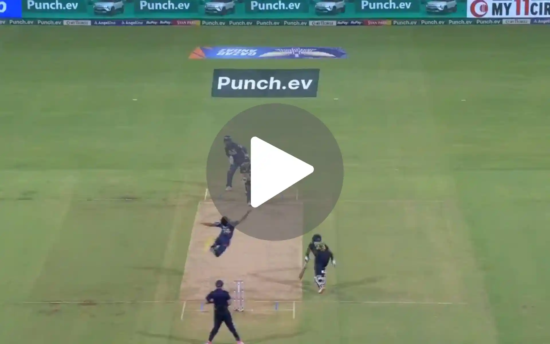 [Watch] Ravi Bishnoi's Insane 'Superman' Catch Sends Williamson Back To ...