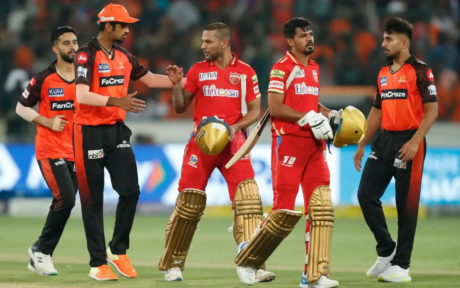 Shikhar Dhawan shaking hands with SRH players (BCCI)