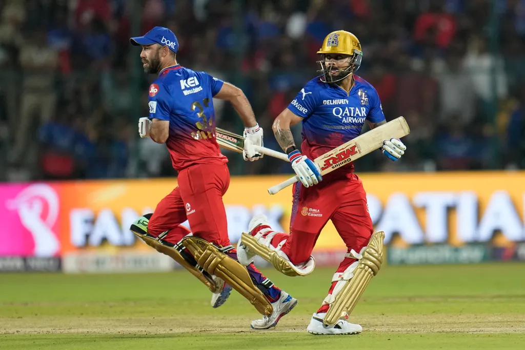 Glenn Maxwell and Virat Kohli in IPL 2024 (AP)