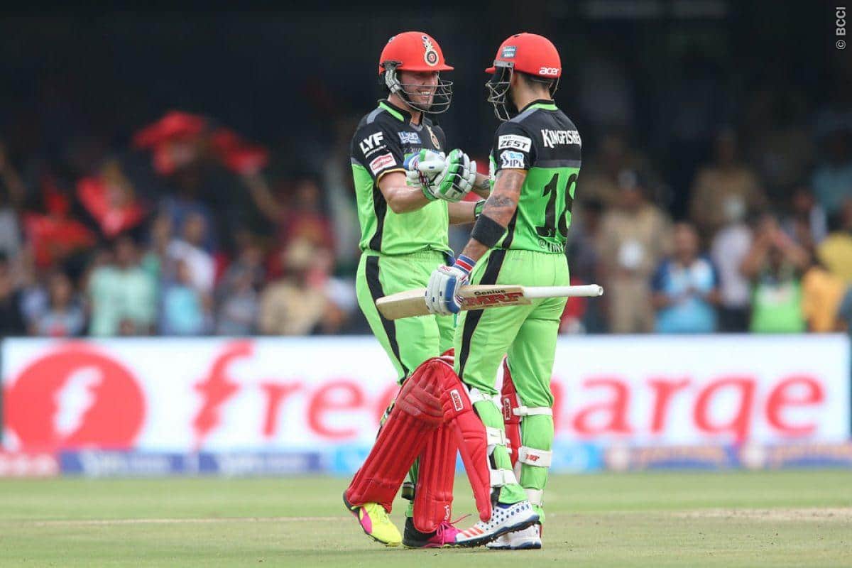 RCB hammered 112 runs in the last five overs against Gujarat Lions (X.com)