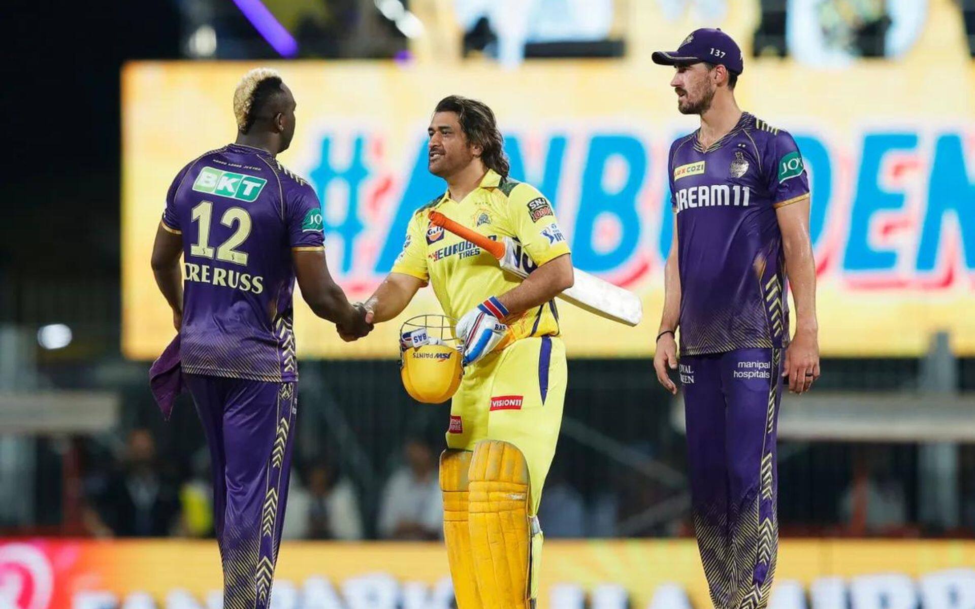 MS Dhoni shaking hands with Andre Russell and Mitchell Starc after the game [iplt20.com]