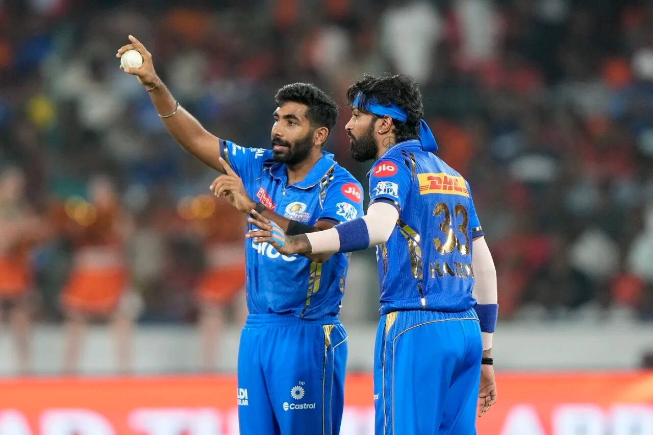 Hardik Pandya and Jasprit Bumrah during IPL 2024 (AP)