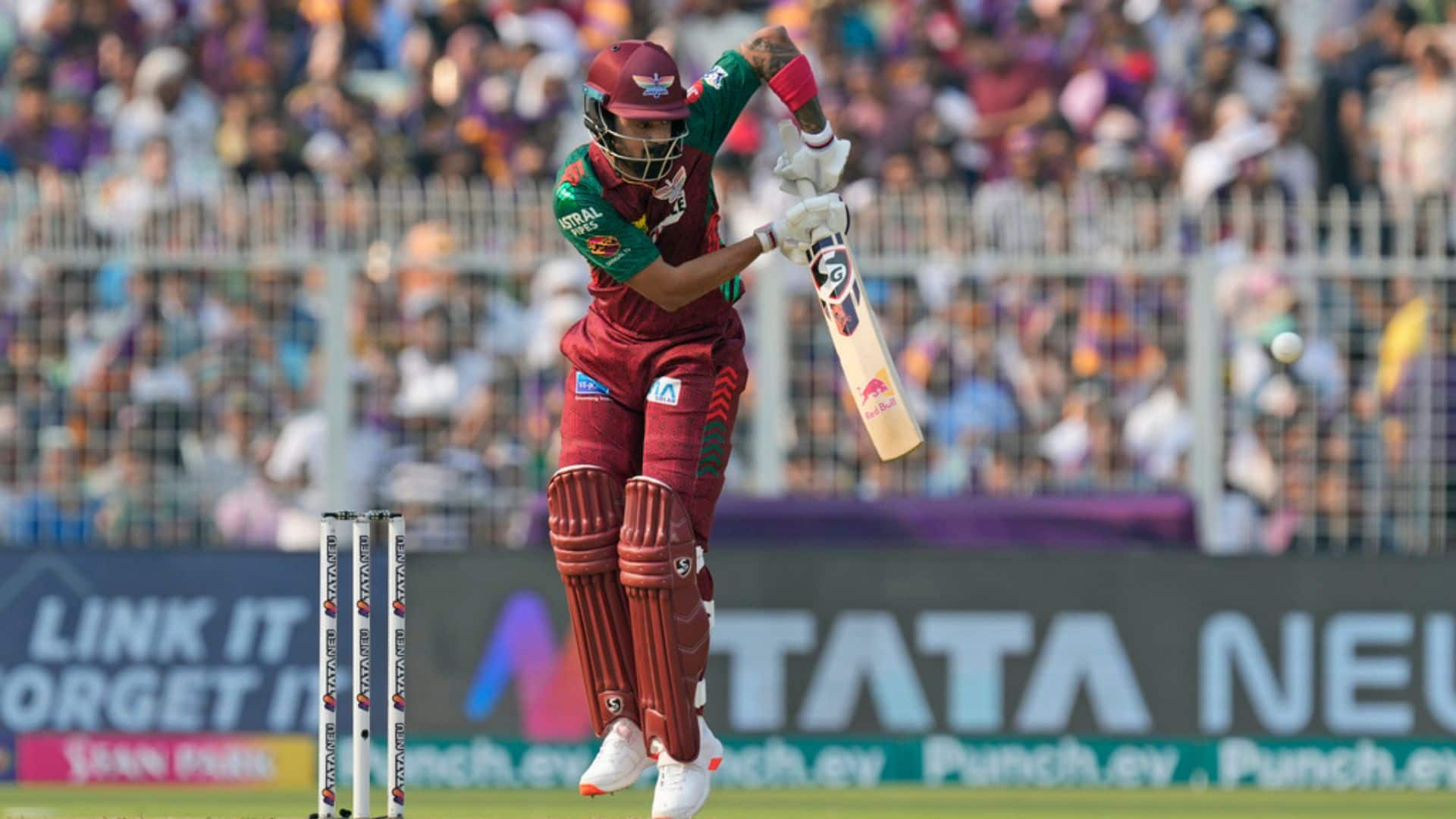 KL Rahul in action vs KKR [AP]