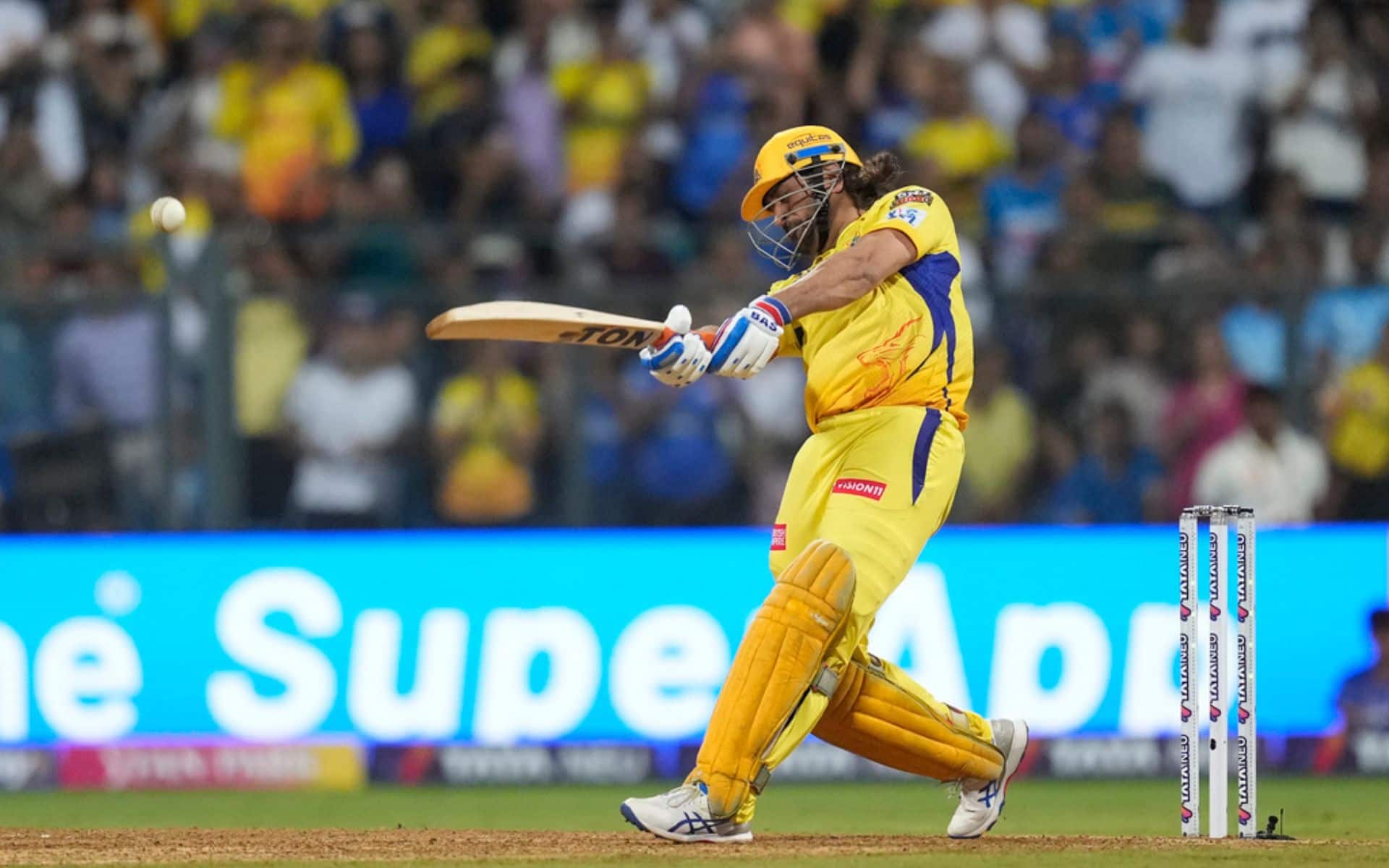 MS Dhoni lits up the show against MI in IPL 2024 (AP Photo)
