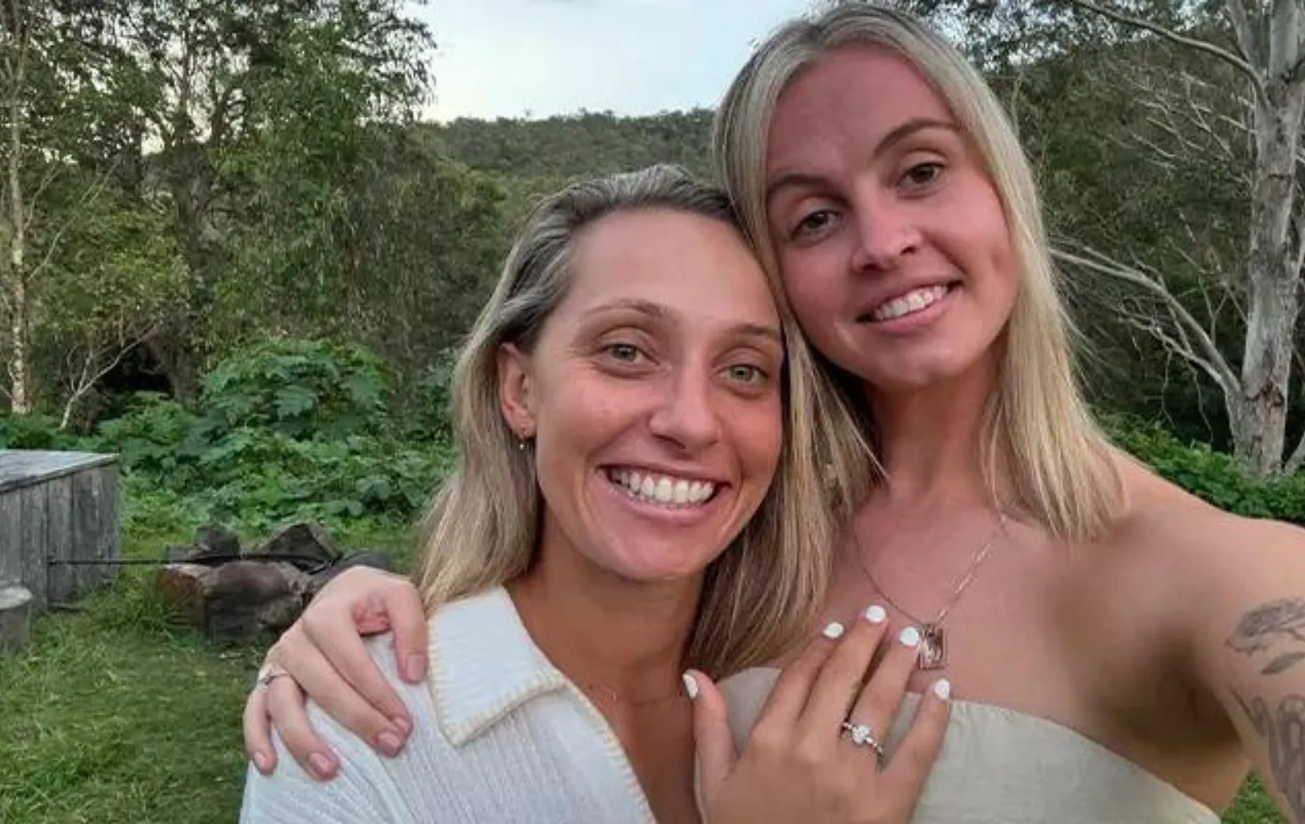 Ashleigh Gardner got engaged to Monica Wright her long time partner (X)