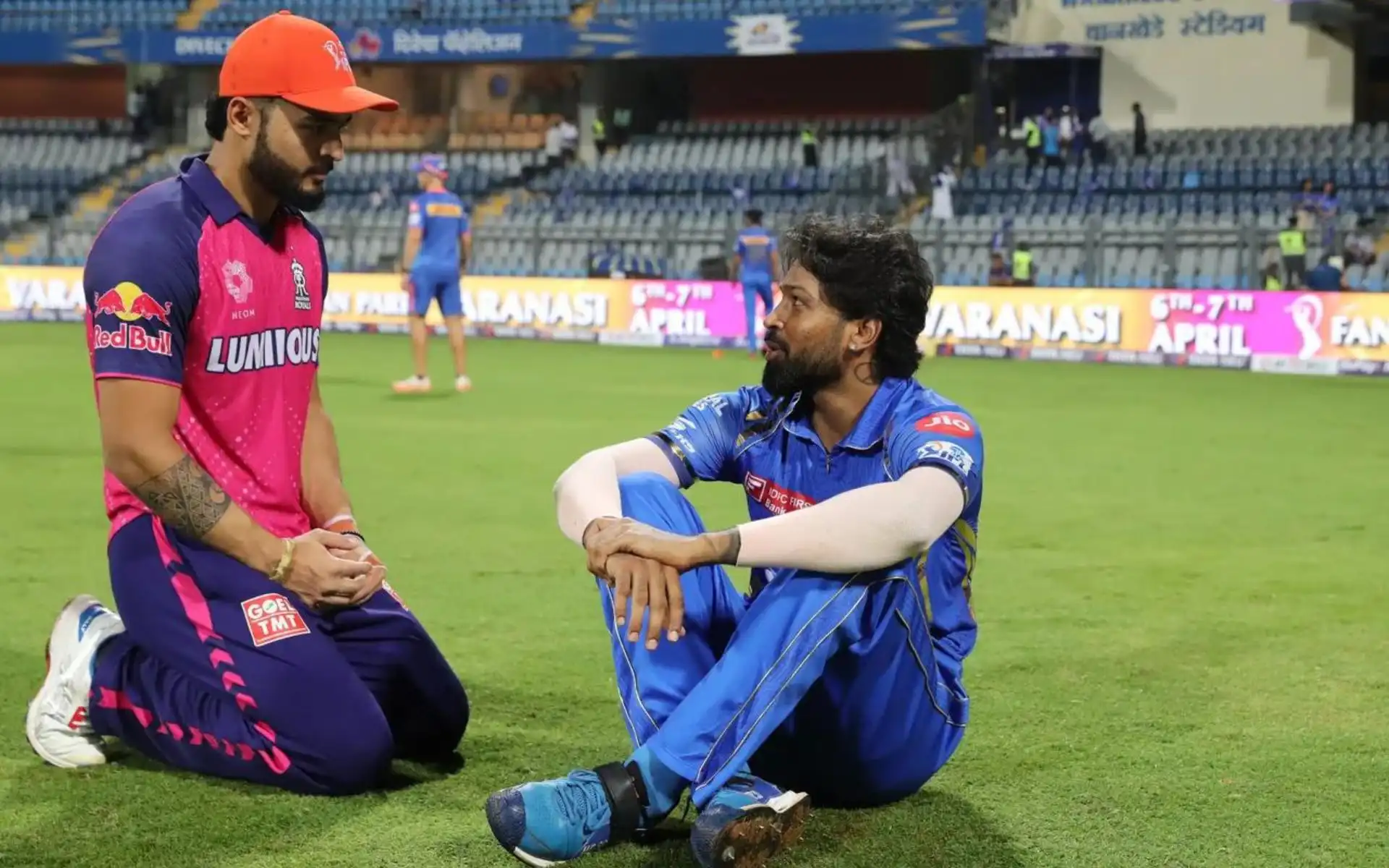 Riyan Parag with Hardik Pandya in IPL 2024 [iplt20.com]