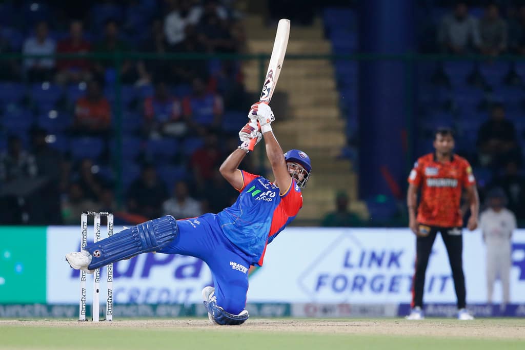 Netizens Show No Mercy To Rishabh Pant After His 'Match Losing Innings' Vs SRH