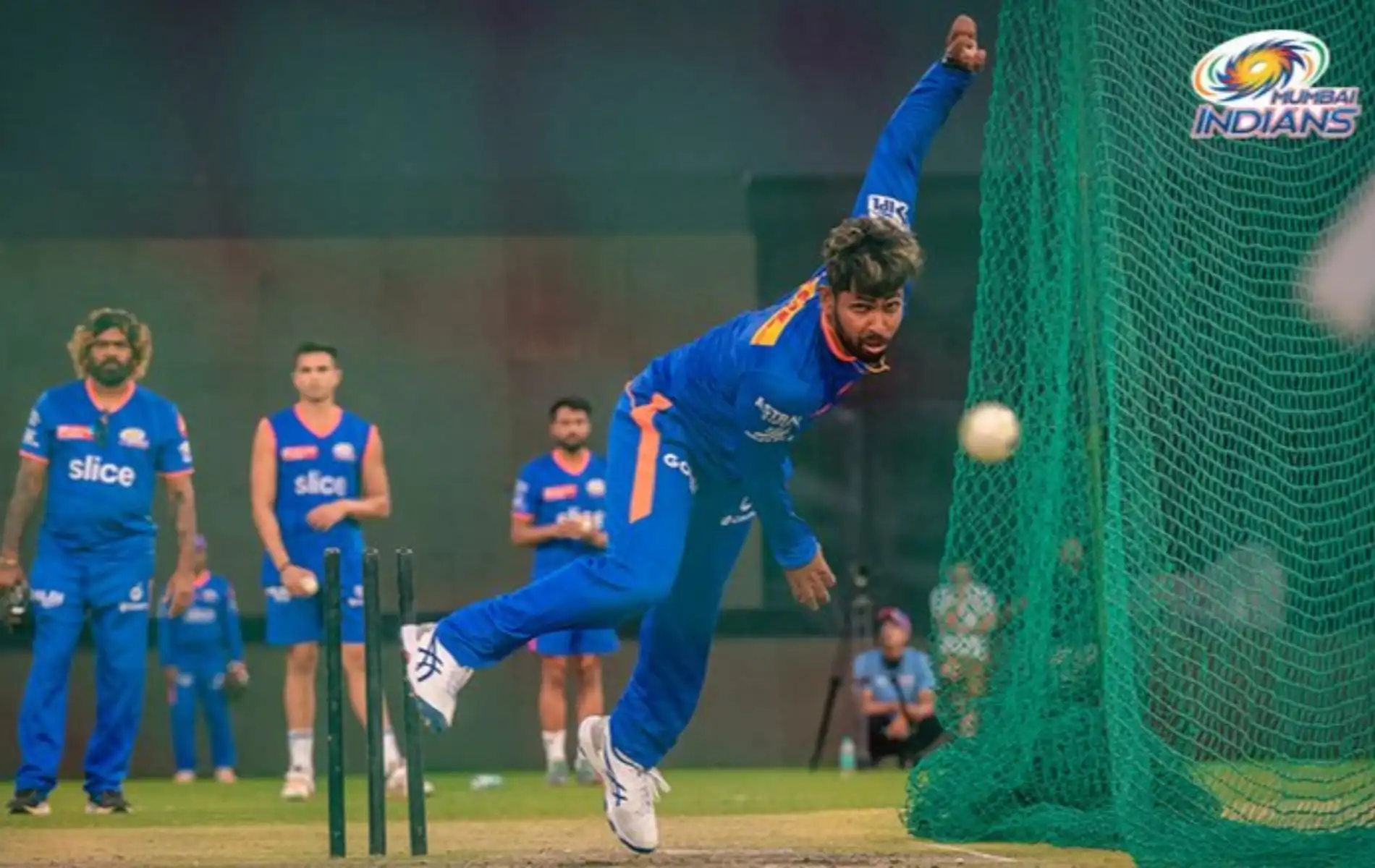 Thushara plays his first game for MI vs RR (X)