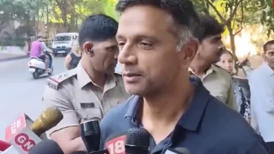 Dravid speaking to reporters after casting his vote (X)