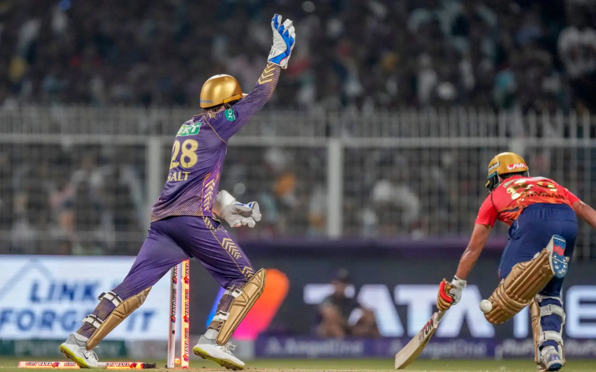 Prabhsimran getting run-out by Narine (AP)