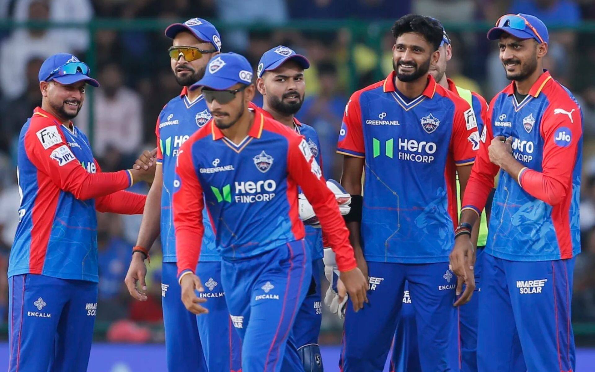 Delhi Capitals players celebrating Mumbai Indians wicket in IPL 2024 (AP)