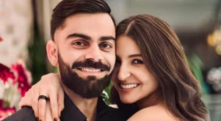 Virat Kohli with His Wife Anushka Sharma[x.com]