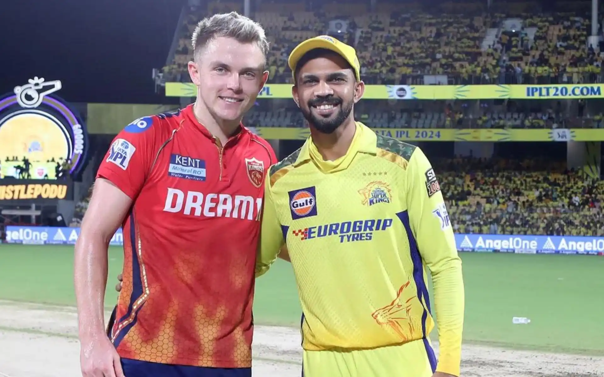 Sam Curran and Ruturaj Gaikwad during toss in IPL 2024 [ iplt20.com]