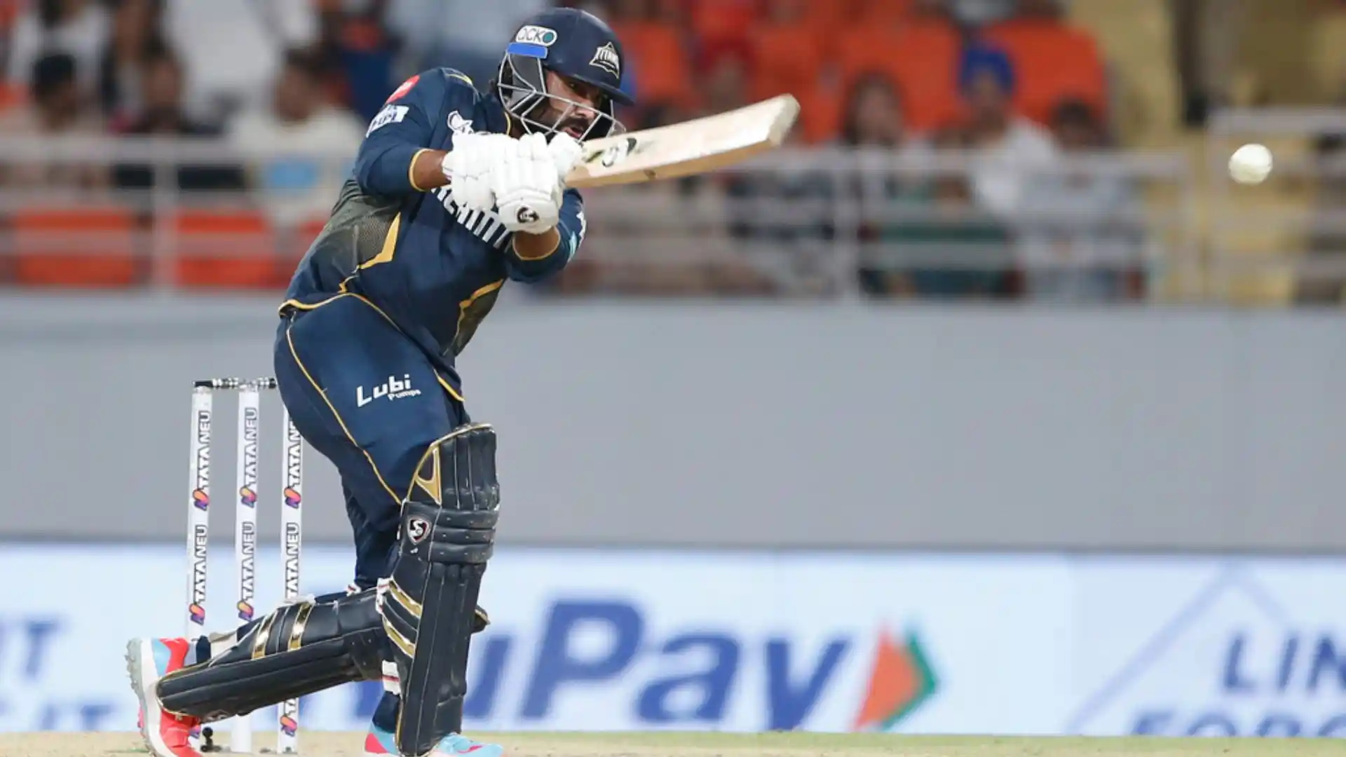 Tewatia scored 35 runs from 21 balls vs RCB (AP)