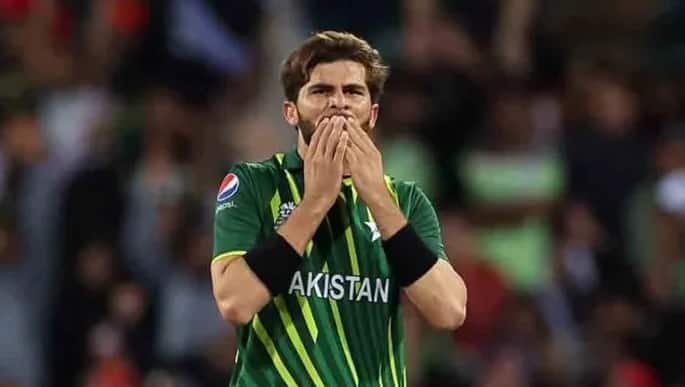 Shaheen Afridi nominated for POTM by ICC [X]
