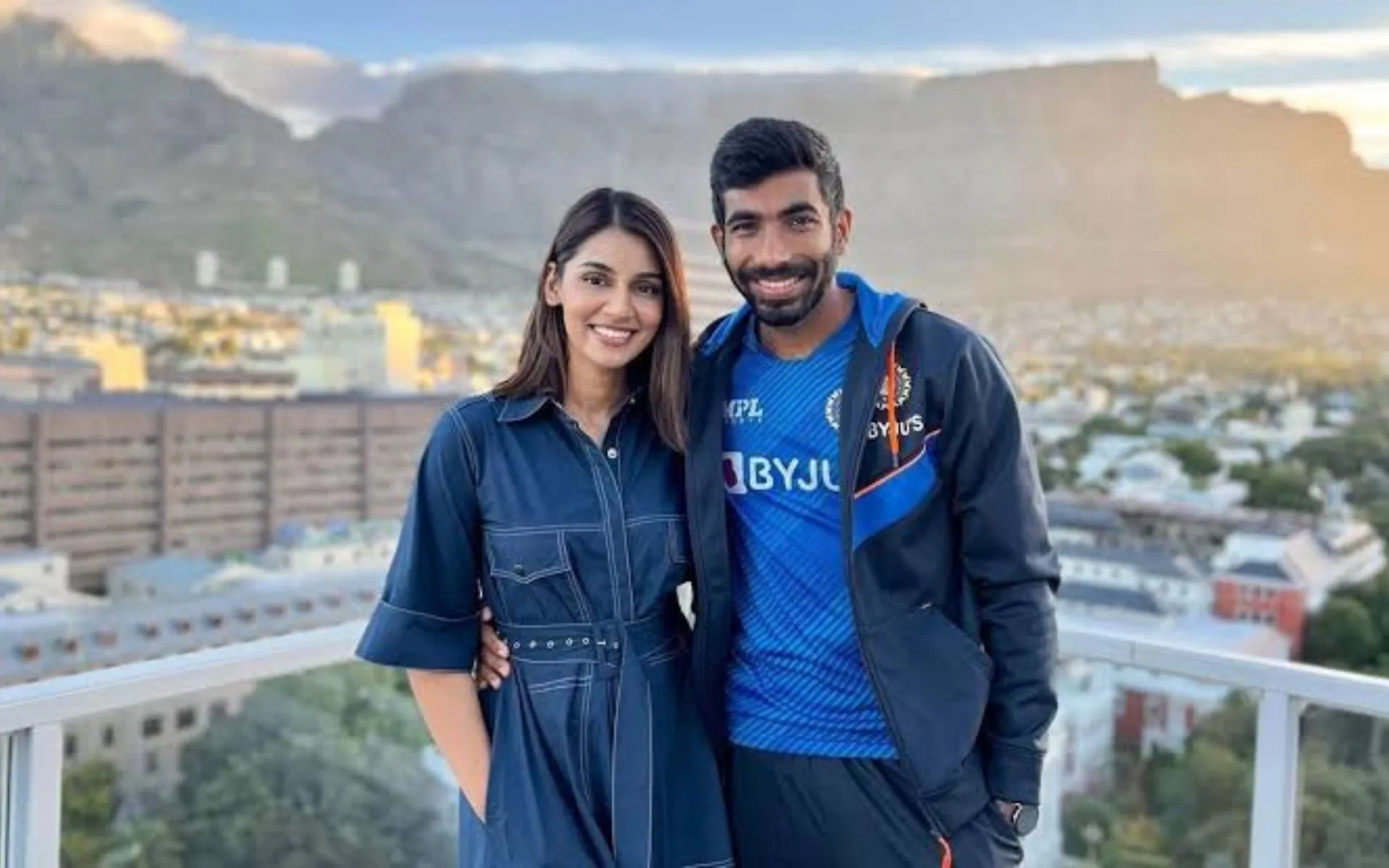 Jasprit Bumrah with wife Sanjana Ganesan (x.com)