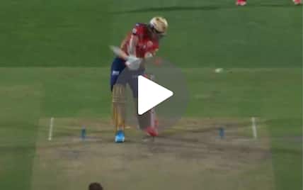 [Watch] Ferguson Sends Curran's Off-Stump For A Ride With A Beautiful Knuckle Delivery