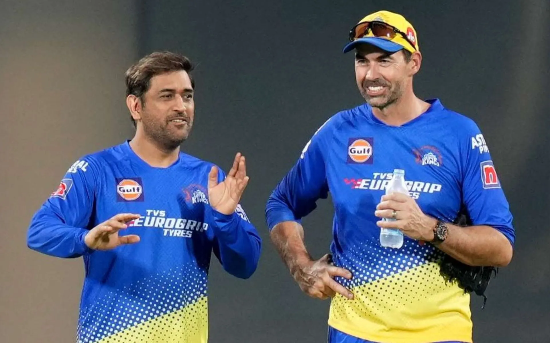 MS Dhoni & Stephen Fleming [x.com]