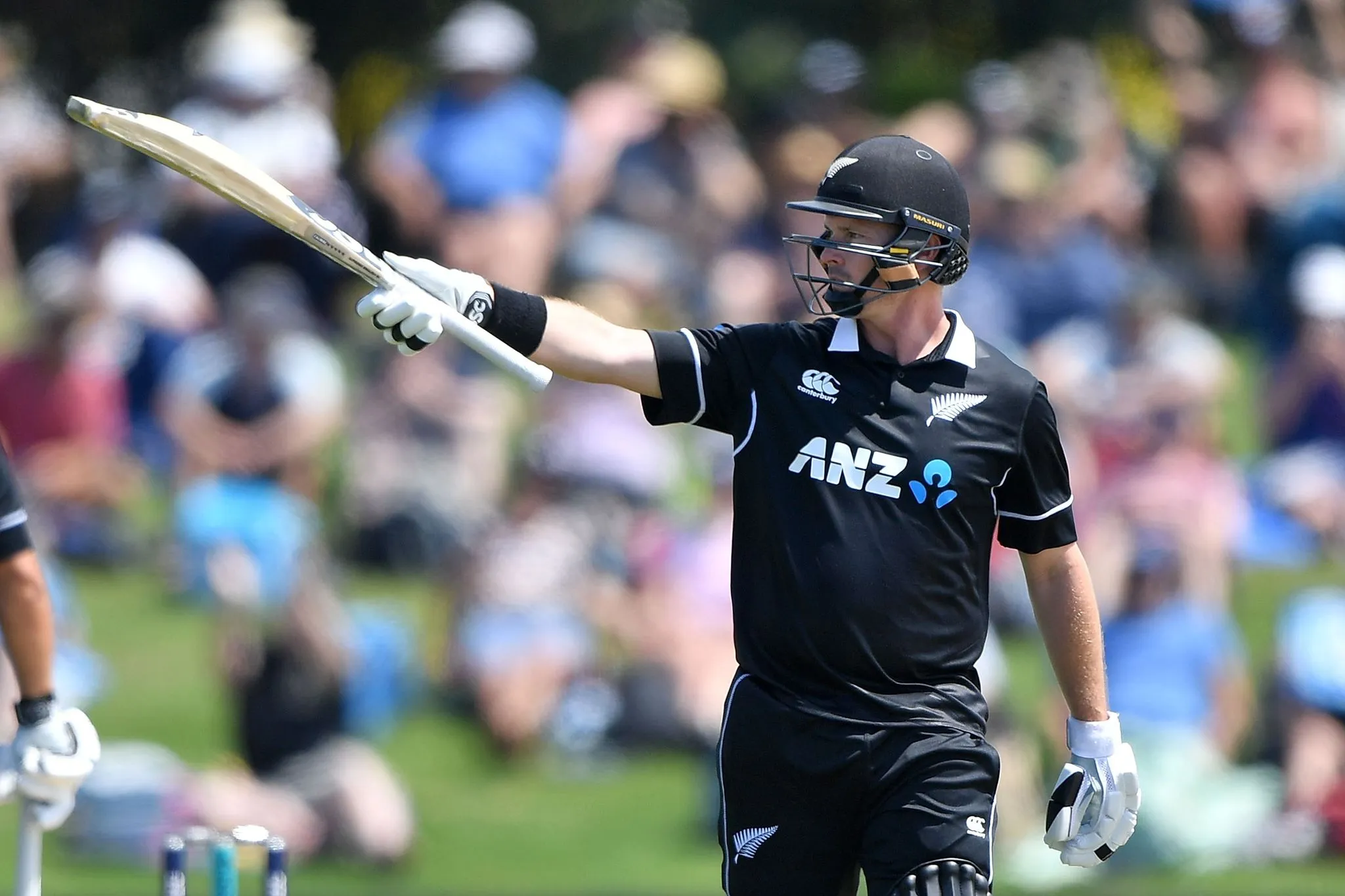 Munro announces retirement [X]
