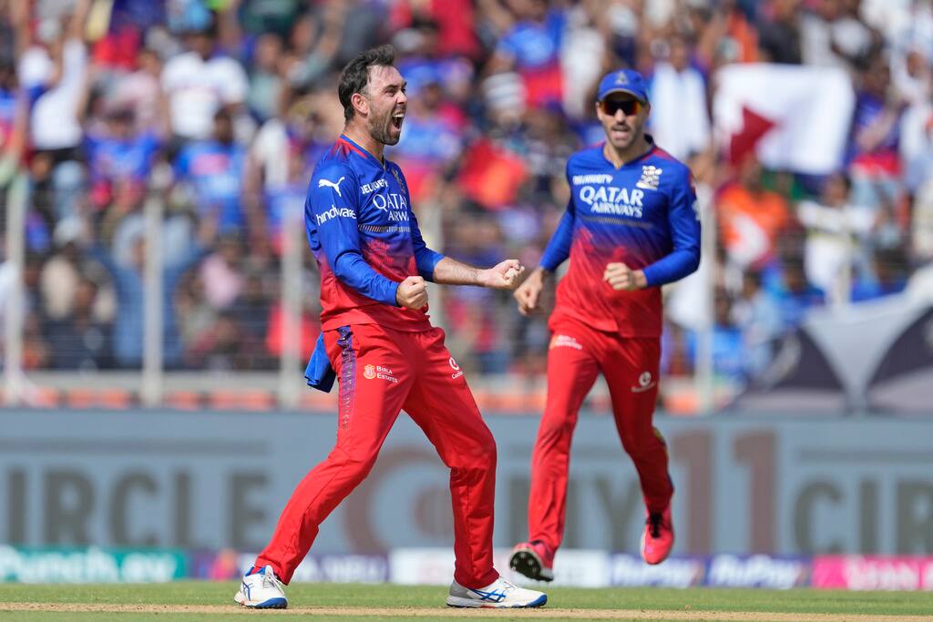 Faf du Plessis with Glenn Maxwell (AP Photo)
