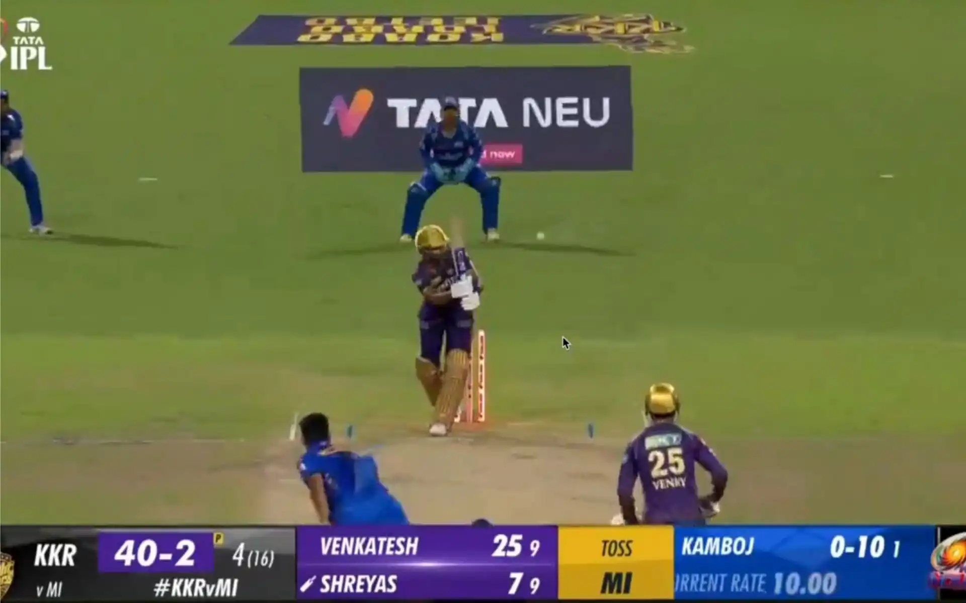 Kamboj getting better of Shreyas Iyer (x.com)