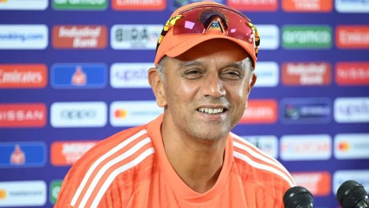 Dravid's contract will end in the next month. (X)