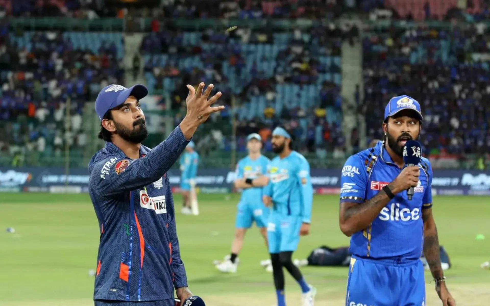 KL Rahul and Hardik Pandya during toss in IPL 2024 [iplt20.com]
