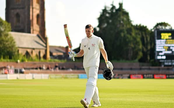 Zak Crawley Oozes Class With Sensational 238 Against Somerset In County Championship