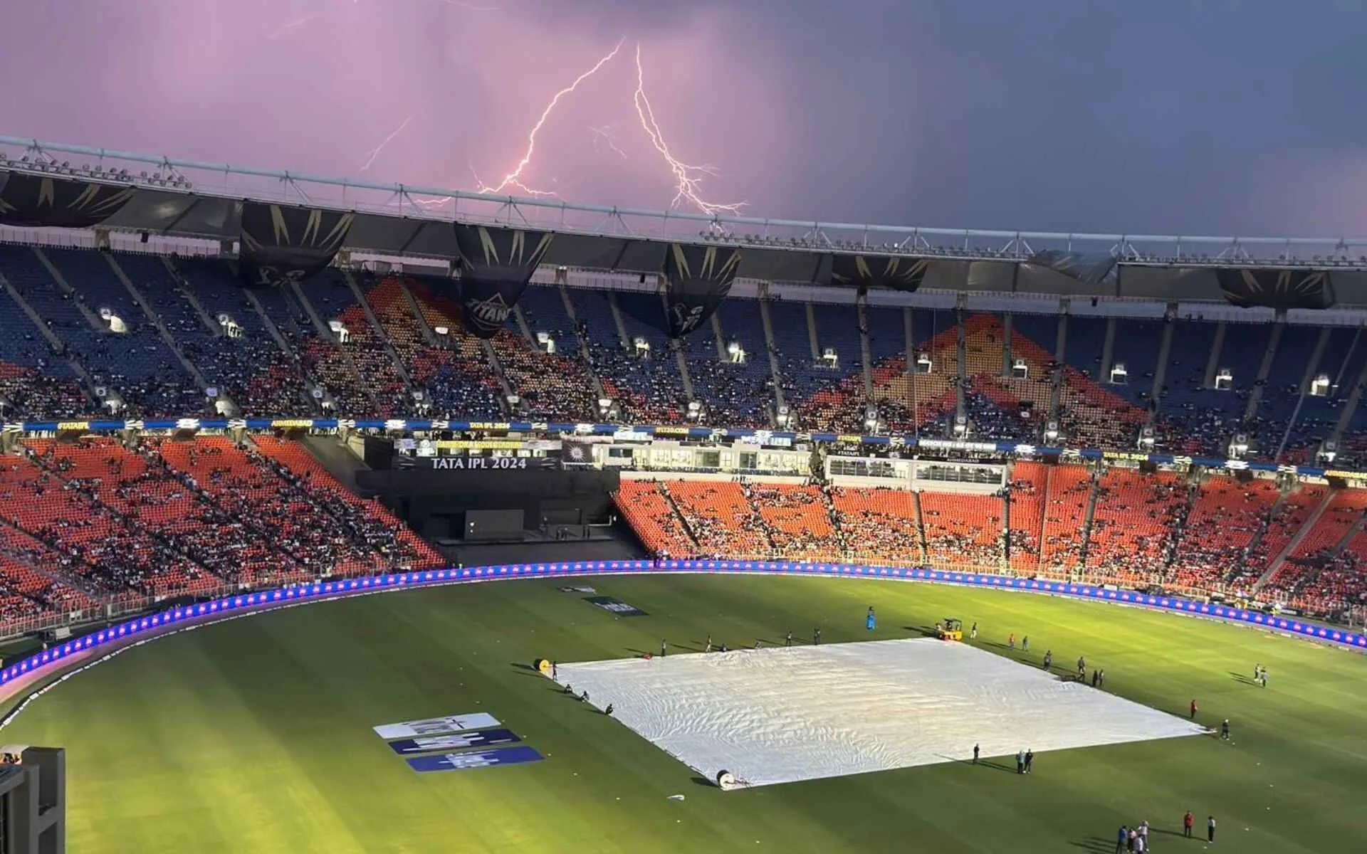 Narendra Modi Stadium Ahmedabad (x)