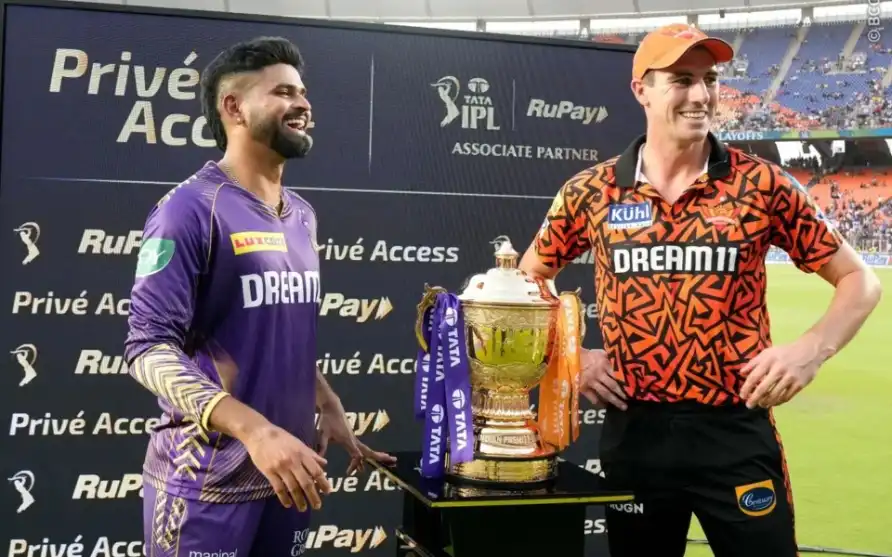 Shreyas Iyer and Pat Cummins during the Qualifier 1 [iplt20.com]