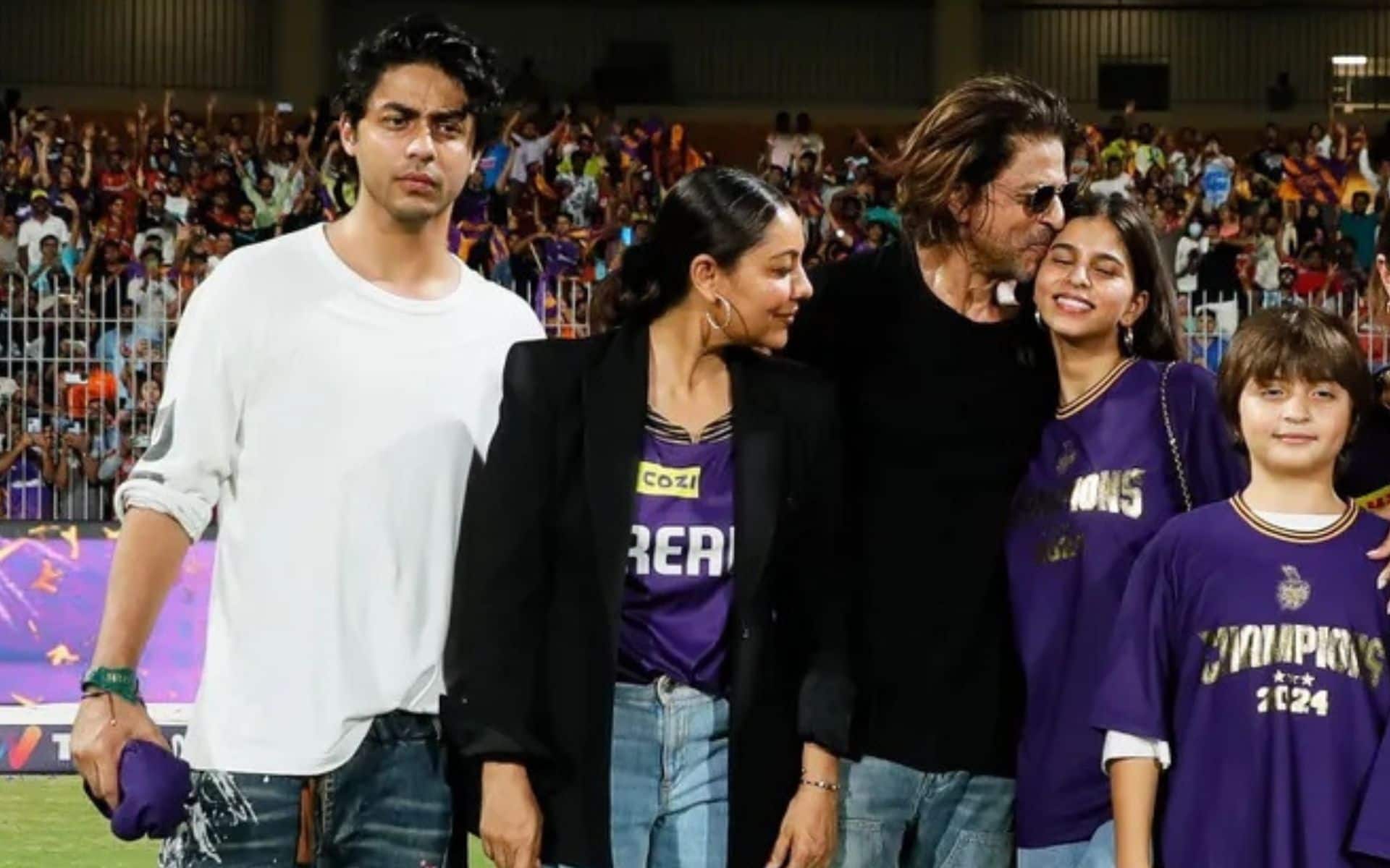 KKR owner SRK with his wife Gauri Khan and their adorable kids (BCCI)