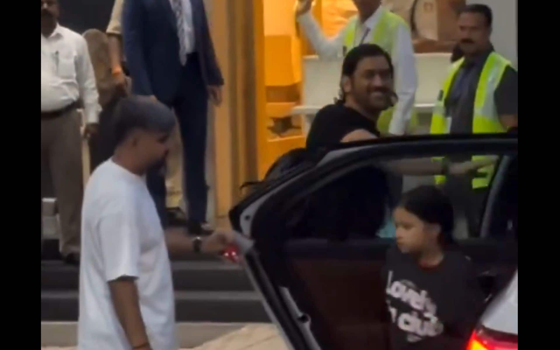 MS Dhoni departs for Anant Ambani's pre-wedding party [X.com]