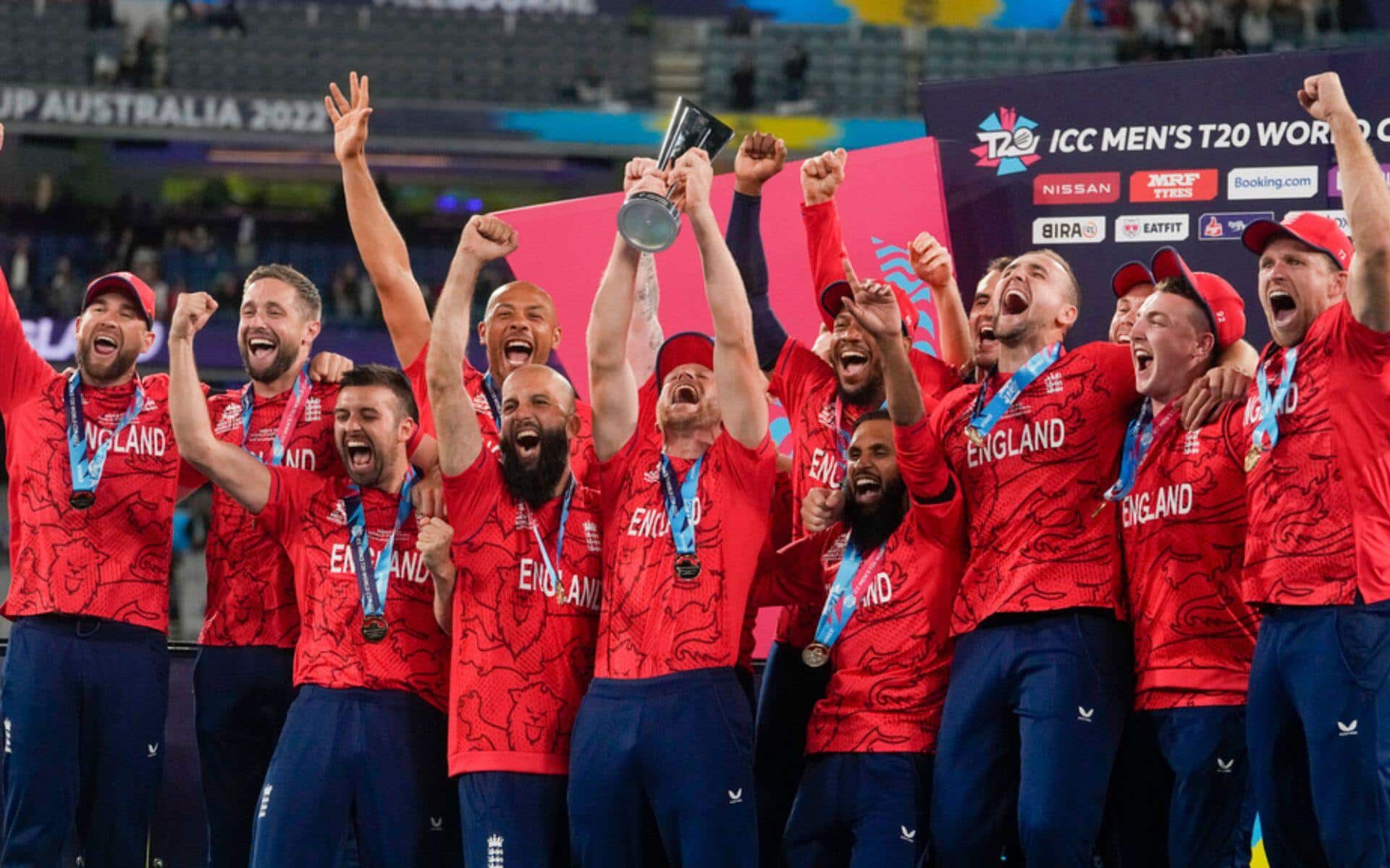 Jos Buttler and England after winning the World Cup last time (x.com)
