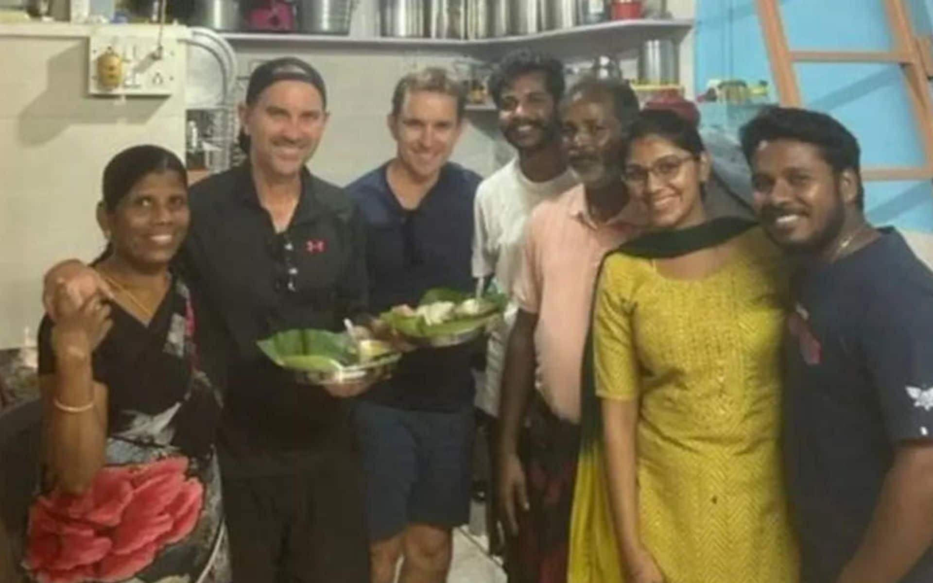 Langer visited Mumbai slums during IPL 2024 (x.com)