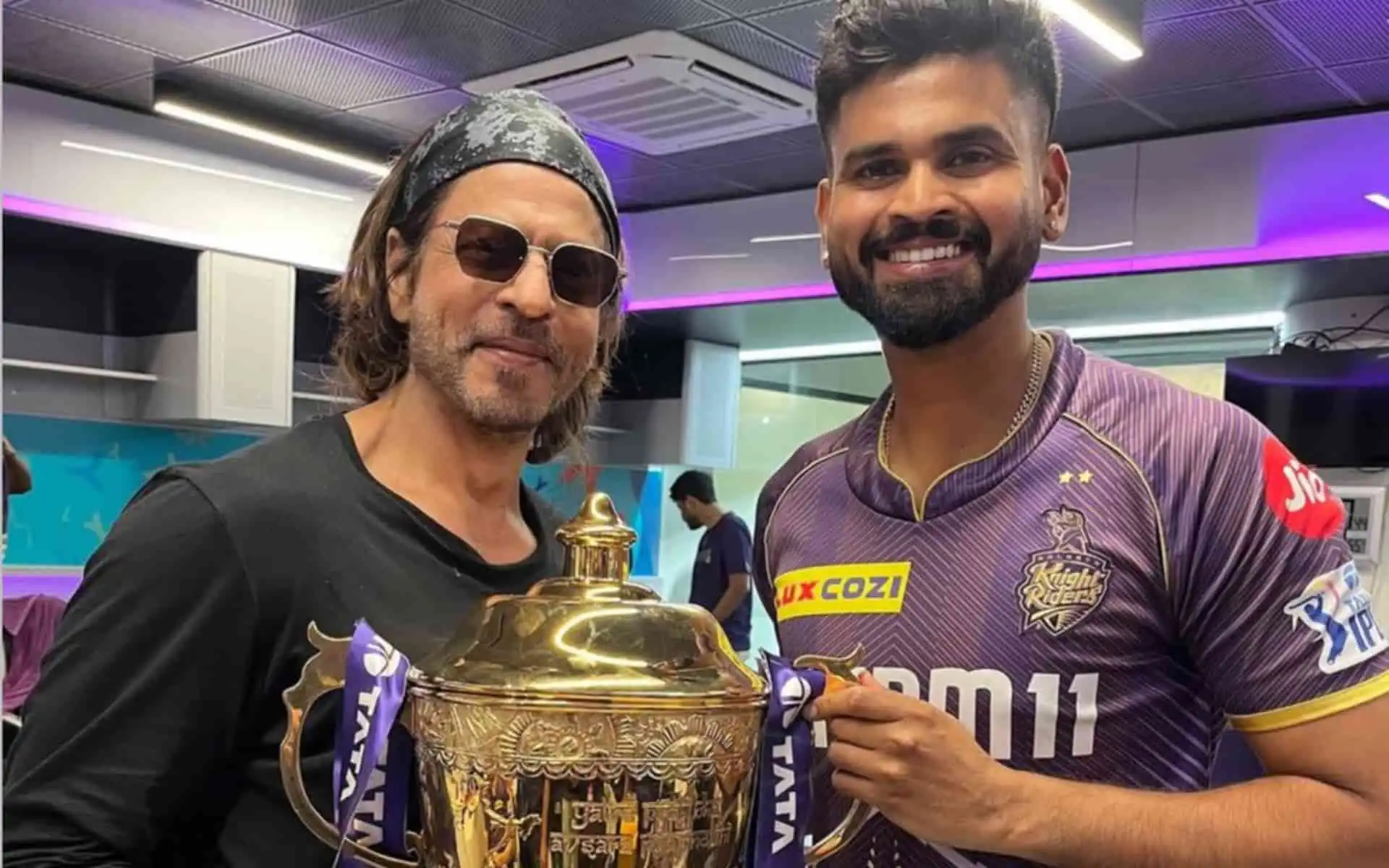 Shahrukh Khan with Shreyas Iyer after IPL 2024 triumph (x.com)