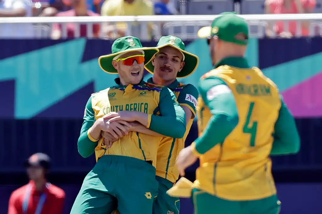 South Africa to take on Bangladesh [X]
