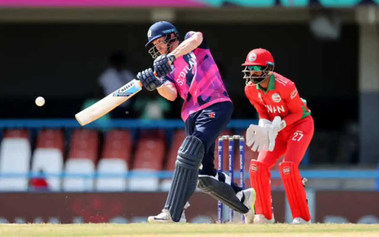 Michael Jones was dismissed for 16 off 13 [X]