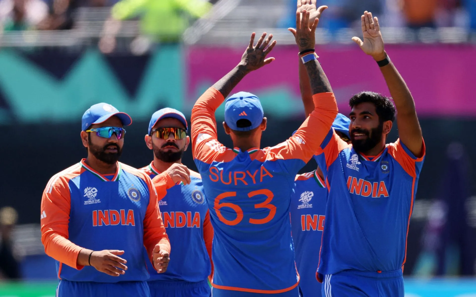 India Defeats Pakistan by 6 runs (x)