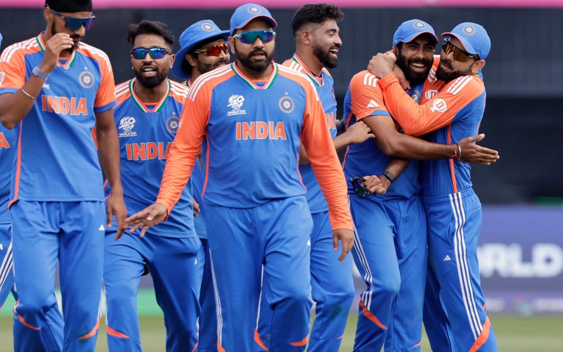 Team India defeats Pakistan by 6 runs (x)