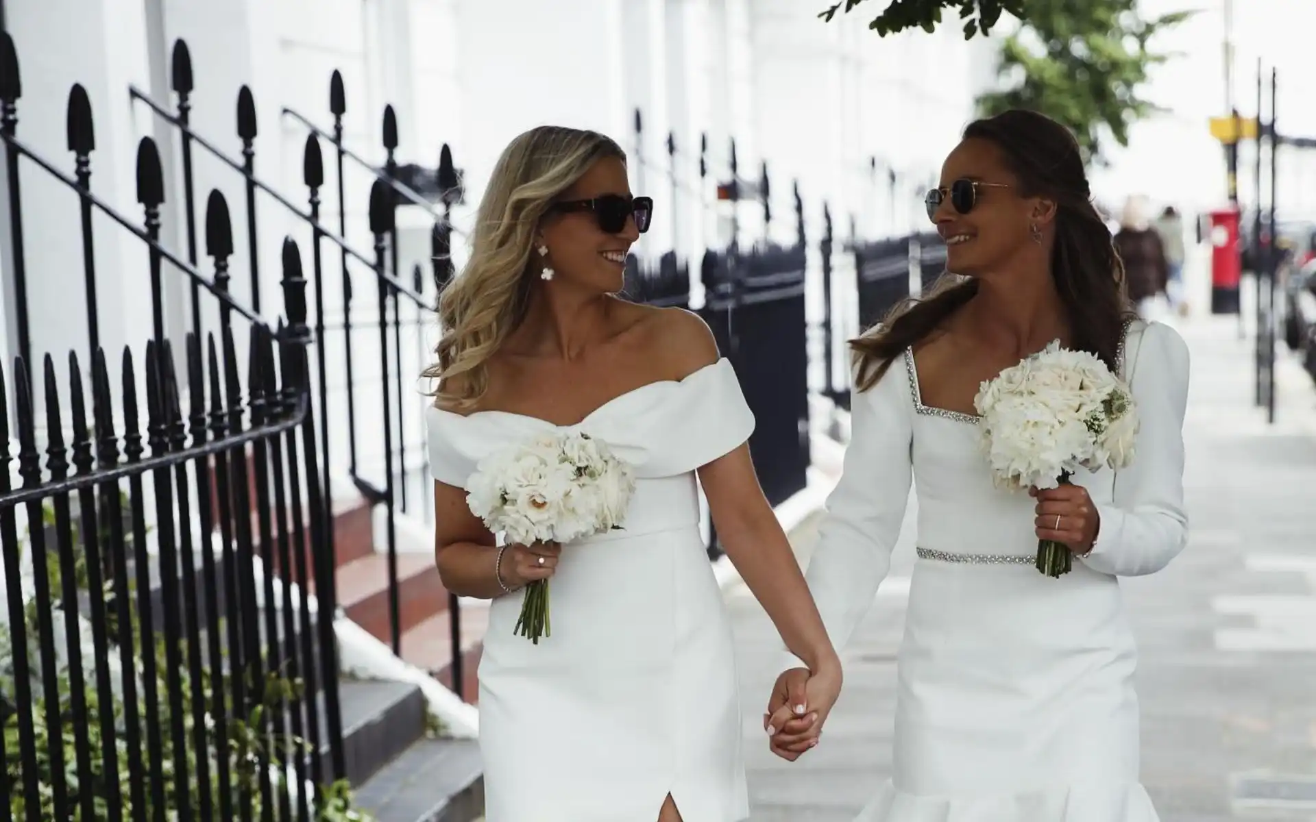 Danni Wyatt walking with her partner, Georgie (x.com)