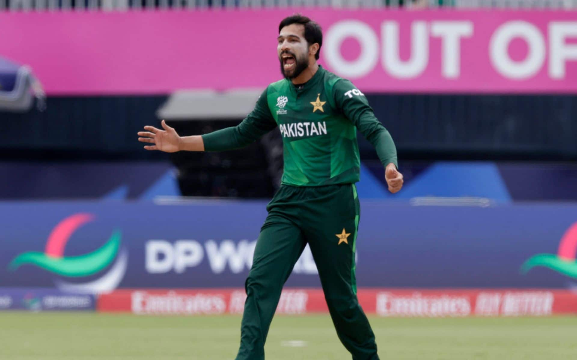 Mohammad Amir called 'Fixer' by Pak fans [AP]