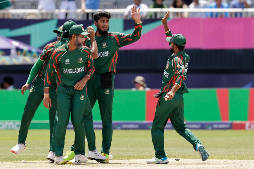 Bangladesh team (AP)