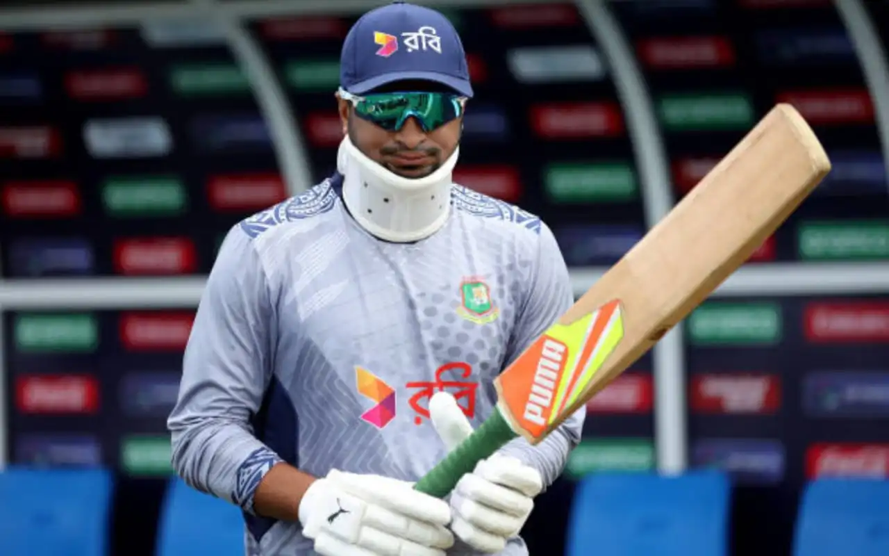 Shakib ahead of his POTM winning 64*(46)