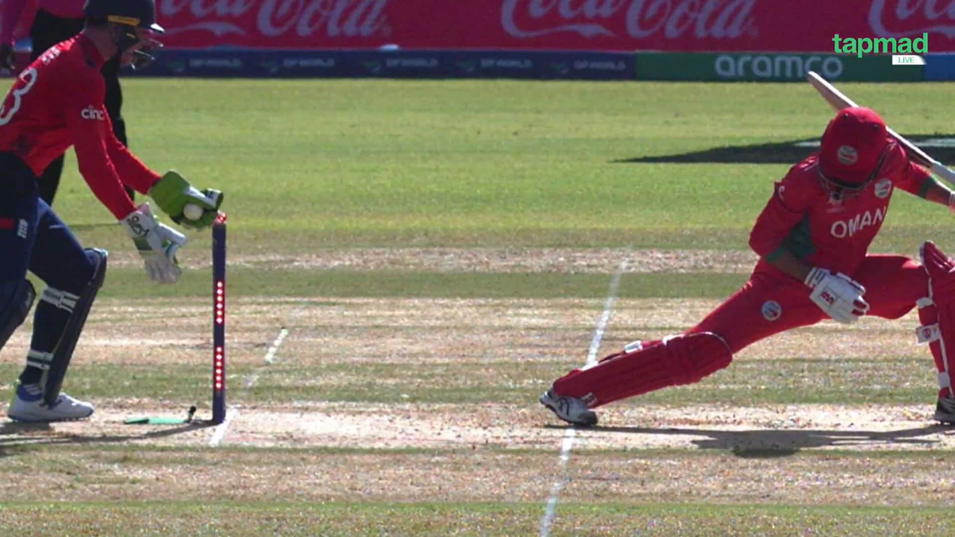 Buttler with an MS Dhoni style stumping [X]
