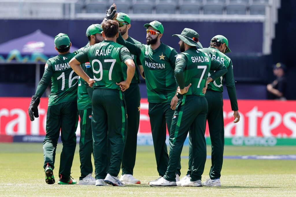 The Pakistan team (AP)