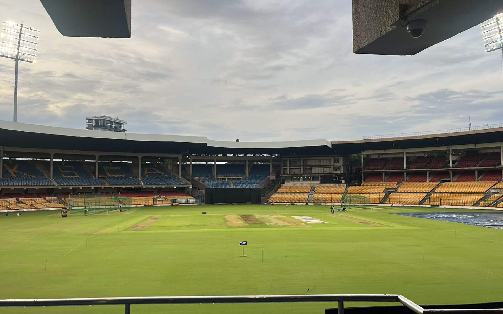 A fantastic view of M Chinnaswamy Stadium (X.com)
